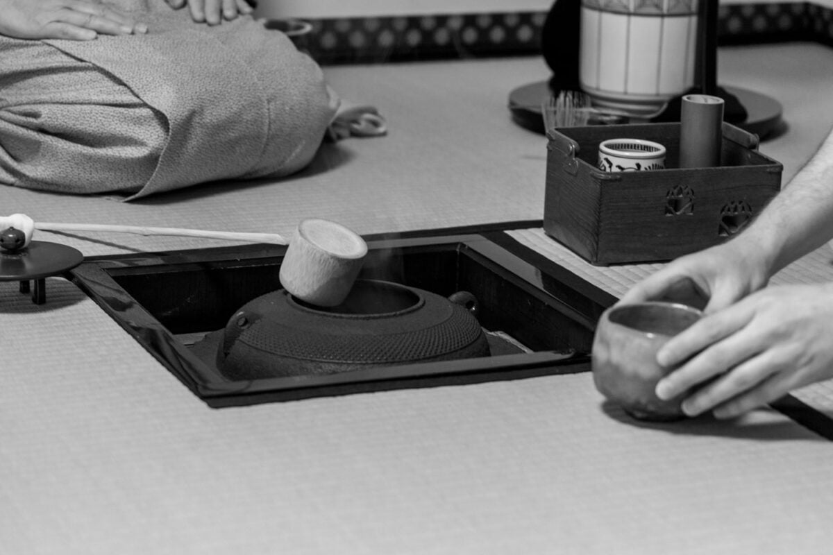 (Review) Kimono Tea Ceremony at MAIKOYA Teahouse in Kyoto